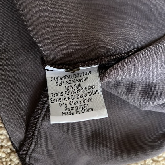 JOHNNY WAS Size XXL velvet asymmetrical tone on tone embroidered top - Picture 10 of 10